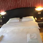 Alojamento de Acomodação e Pequeno-almoço Sari Konak Apart Adana