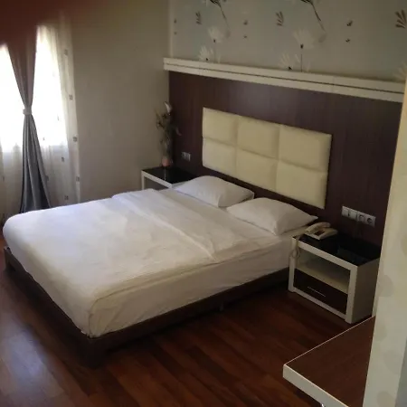 فندق مبيت وإفطار Sari Konak Apart أضنه